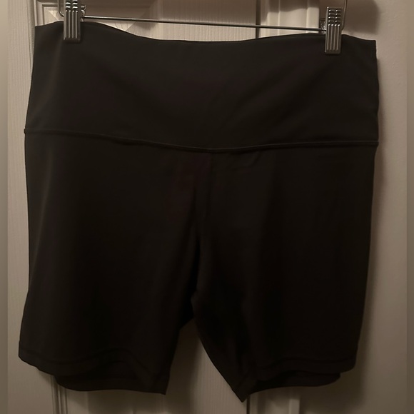 Lululemon Align High-Rise Shorts 6” Black - Picture 6 of 8